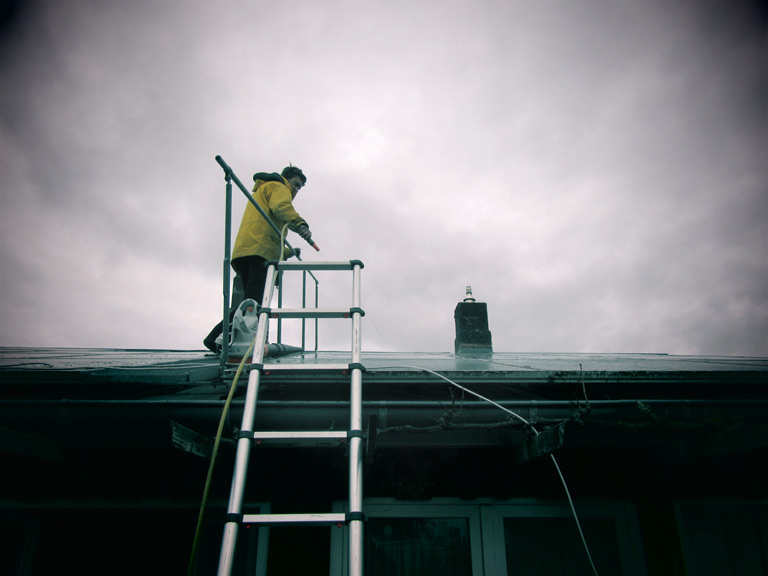 Foto Prüfen einer Solaranlage