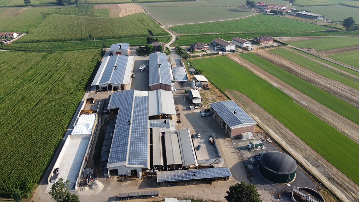 Solaranlage in Italien Luftaufnahme